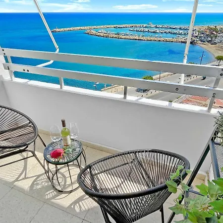 Apartment 1br Seafront With Community Pool